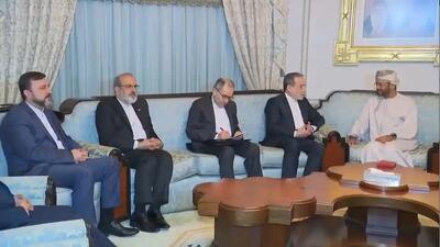  تصاویر خبرگزاری عمان از دیدار جداگانه هیئت‌های ایرانی و آمریکایی با وزیر خارجه عمان