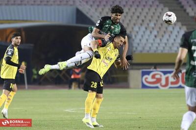  دیدار تیم های فوتبال سپاهان - خیبر