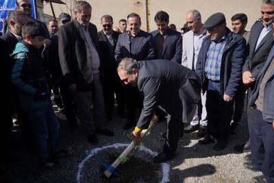  استاندار قزوین کلنگ ساخت آموزشگاه ۶ کلاسه در روستای حصار را به زمین زد