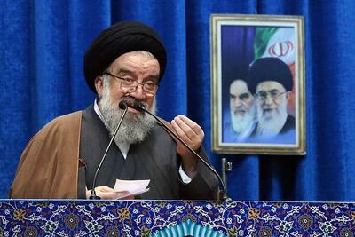  خطیب نمازجمعه تهران: دشمن اصل نظام را هدف قرار داده است/ امروز میدان جهاد تبیین، فضای مجازی است