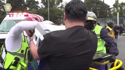  لحظه فرود بالگرد حامل کبد وسط خیابان + فیلم