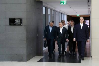  بازی روانی - نظامی آمریکا همزمان با آغاز مذاکرات دیپلماتیک