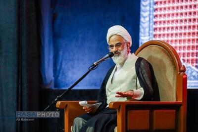  روایت نماینده ولی فقیه در سپاه از اظهارات سال ۸۴ یک سناتور درباره جنبش سبز در سال ۸۸/ انقلاب اسلامی مانند عاشورا به هیچ زمان و مکانی محدود نمی‌شود