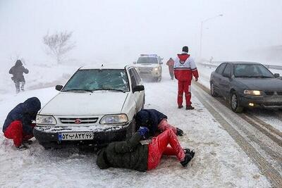  ارائه خدمات امدادی هلال احمر در ۲۱ استان به دلیل بارش برف و باران
