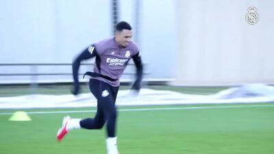  ویدئو: آخرین وضعیت رئال مادرید پیش از دیدار با والنسیا - پارس فوتبال