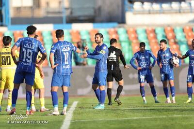  عارف غلامی: حال ما و مردم، مثل همین چمن خراب است