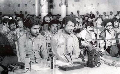  شکنجه‌گر ساواک از اخراج از دبیرستان تا عضو جبهه ملی / ماجرای خواندن سرود «خمینی‌ای امام» توسط پسر ساواکی