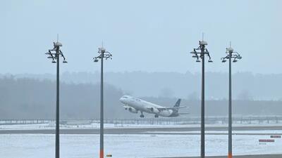  فرودگاه برلین به دلیل یخ سیاه همچنان بسته خواهد ماند