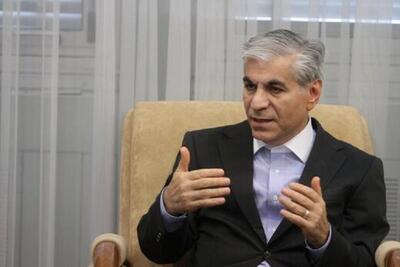  رئیس کل اسبق بانک مرکزی: بدون رفع تحریم نمی‌توان ارز را تک‌نرخی کرد