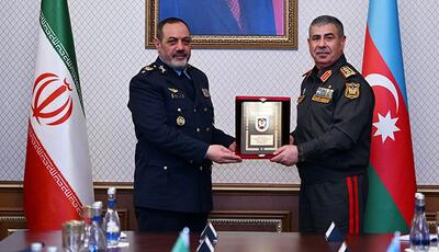  وزرای دفاع ایران و جمهوری آذربایجان دیدار کردند
