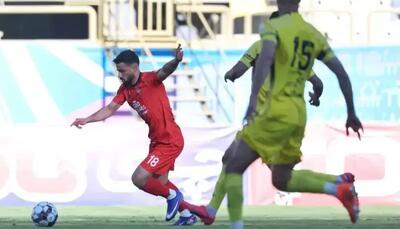  اسکوچیچ محرمی را دو بار تعویض کرد!