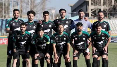  یازده بازیکن ذوب‌آهن برای حفظ روند برد