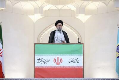  حضور گسترده مردم در راهپیمایی ۲۲ بهمن از نماز هم واجب‌تر است