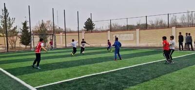  افتتاح زمین چمن مدرسه مالک‌اشتر روستای ورجان