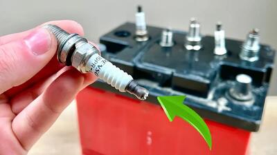  باتری ابدی! یک شمع موتور را داخل باتری قرار دهید و از نتیجه شگفت زده شوید!!