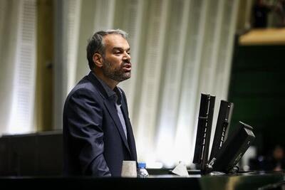  رشیدی‌کوچی: کوچک‌ترین اعتراض را امنیتی می‌کنیم، بعد می‌گوییم کسی حرف نزند/ با قطعی اینترنت نتوانستند جلوی انتشار فیلم‌ها را بگیرند