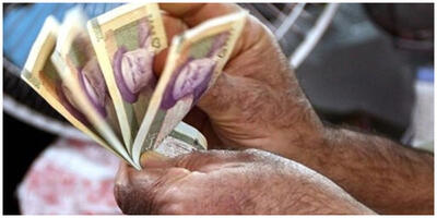  نماینده مجلس: نباید افزایش حقوق کارگران کمتر از ۴۰ درصد باشد/ اگر افزایش حقوق کارگران به ۵۰ درصد هم برسد، حرف گزافی نیست/ سفره کارگران، کارمندان و مزدبگیران به‌شدت تحت فشار اقتصادی است