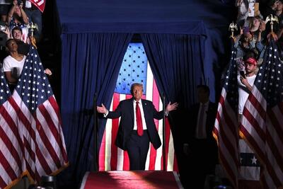  شگفتی ترامپ از پیشرفت مذاکرات ایران و آمریکا / مردم منتظر سورپرایز باشند+ فیلم