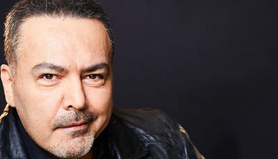  فریبرز عرب نیا پشت گلشیفته فراهانی درآمد؛ مخالفت با نظام پادشاهی و تهاجم خارجی +ویدیو