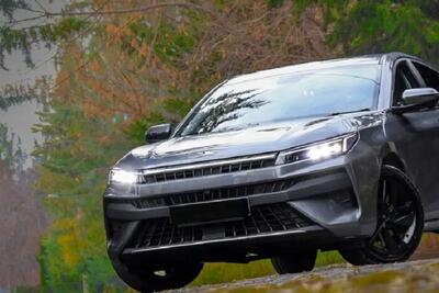  مقایسه کی‌ام‌سی J7 و فونیکس آریزو 6 پرو