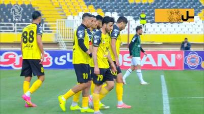  گل اول سپاهان به خیبر خرم آباد (محمد مهدی محبی)