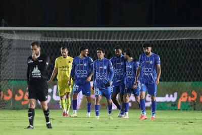  برپایی اردوی استقلال در امارات به یک شرط