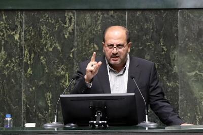  دولت در بحث بیمه و مالیات از کسب‌کارهای خرد آسیب‌دیده حوادث اخیر کشور حمایت کند