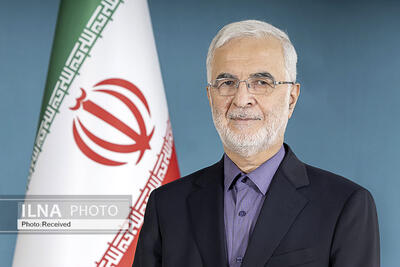  مومنی  از نیروگاه خورشیدی ۶۳ مگاواتی شمس آباد بازدید کرد