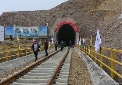  افتتاح رسمی پروژه راه‌آهن اردبیل با حضور رئیس‌جمهور در تاریخ ۱۴ اسفند