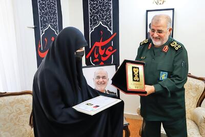  درجه سپهبدی شهید سلامی اعطا شد 