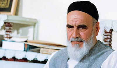  خاطره خدمت امام خمینی(ره) به زائران حضرت رضا(ع)