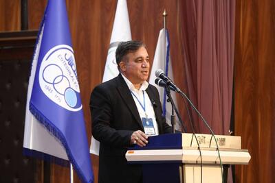  پاسخ تاجرنیا به نیامدن سیدورف