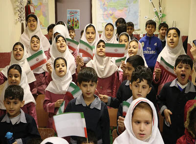  «پیک امید» با سبدی از فعالیت‌های خلاقانه میهمان کودکان دشتویل شد