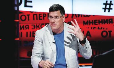  اسکات ریتر: اگر ایران موشک‌های بالستیک خود را کنار بگذارد حتماً بمباران می‌شود/ترامپ به شدت تحت فشار است و ایران در میز مذاکره اهرم فشار خیلی بیشتری دارد