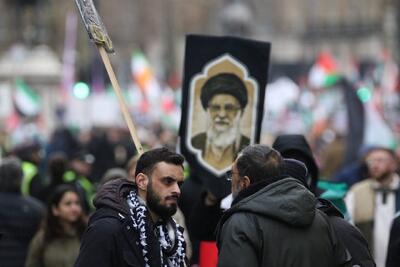  درس مسلمانان انگلیس به یک وطن‌فروش فارسی‌زبان/ هیچ یک از مسلمانان حاضر در منچستر با من همراهی نکرد