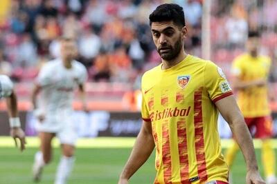  علی کریمی در تمرینات سپاهان مشاهده شد