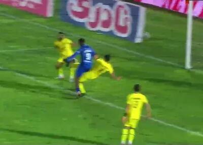  ادعای شمس‌آذر: گل مردود استقلال را VAR ندید