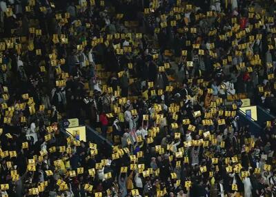  حمایت تمام‌قد هواداران النصر از رونالدو (عکس)