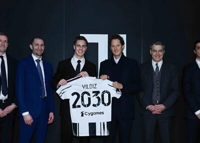  رسمی: یوونتوس با ستاره ترک تمدید کرد