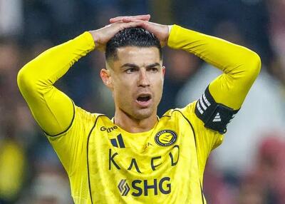  حمله عجیب به رونالدو: جلوی تو زانو نخواهیم زد