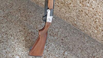  کشف و ضبط اسلحه غیرمجاز پس از تعقیب موتورسوار در دهگلان