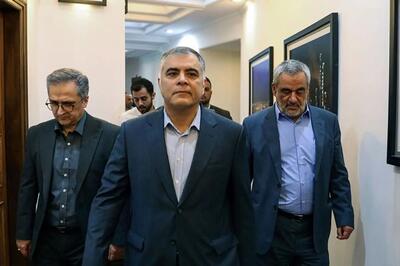  دهن کجی وزیر نفت به حکم قضایی / فردی با کیفرخواست قضایی در وزارت نفت تصمیم گیر است