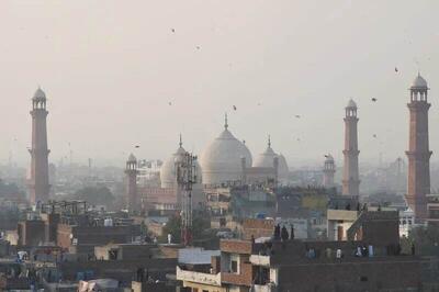  فستیوال جذاب بسنت در لاهور پاکستان/ وقتی بادبادک ها آدم می کشند