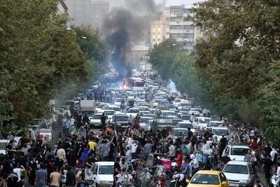  وزارت بهداشت: کشته شدن 100 دانشجو در حوادث دی ماه/ با نظر رهبری «شهید» شناخته شدند
