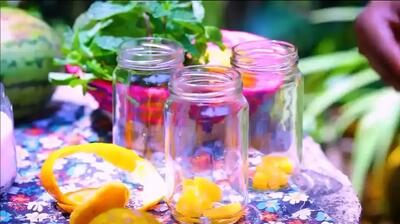  پخت غذای سنتی سریلانکا با میگو، مرغ و سبزیجات در روستا