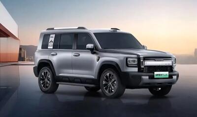  کپی چینی لندکروزر به بازار آمد