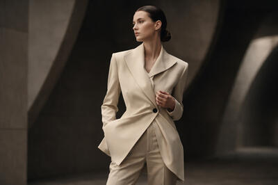  سابتکست درسینگ Subtext Dressing چیست و چرا در دنیای مُد اهمیت ویژه‌ای پیدا کرده؟ - چی بپوشم