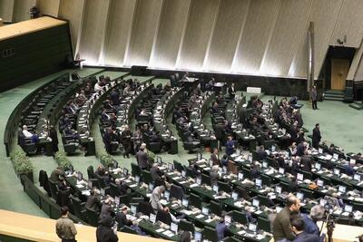  تذکرات نمایندگان انقلابی به موسوی، کروبی، خاتمی و روحانی؛ ترامپ «بوفالوی زردموی یانکی» است!