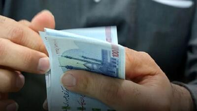  به دنبال پول نقد | گزارش میدانی از صف‌های طولانی دریافت وجه نقد در تهران | ورشکستگی یا بلوکه شدن؟