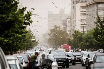  باد شدید در راه تهران و امکان رخداد طوفان گرد و خاک